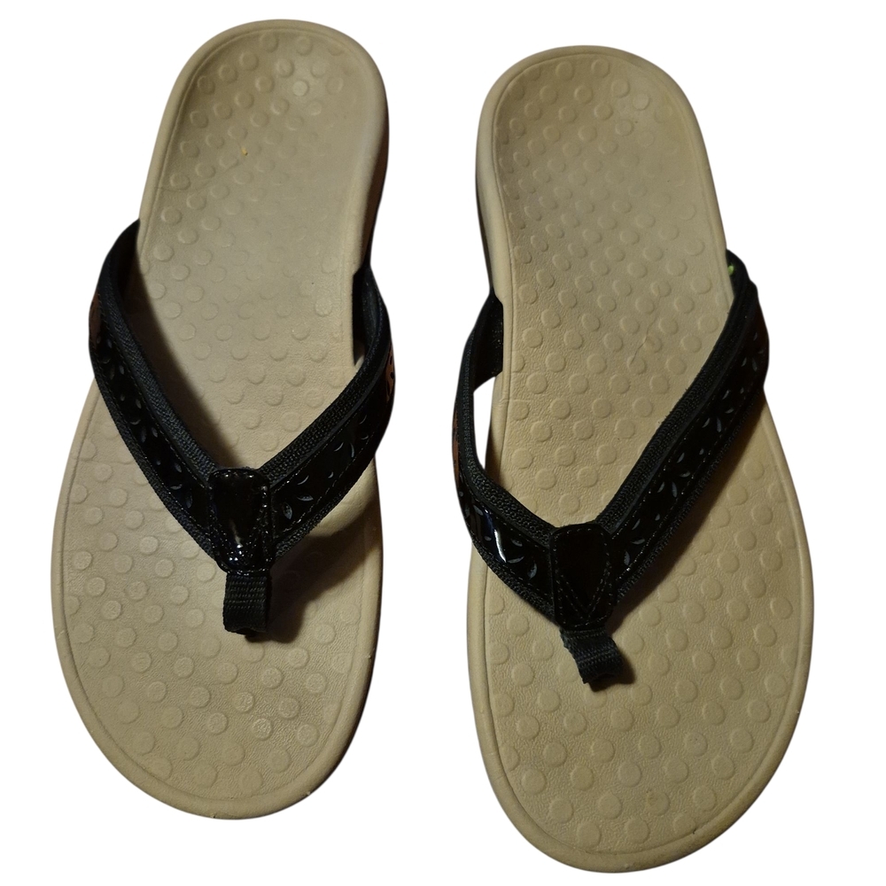 Vionic Black and Tan Sandals